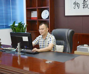 董事長(cháng)-楊靖